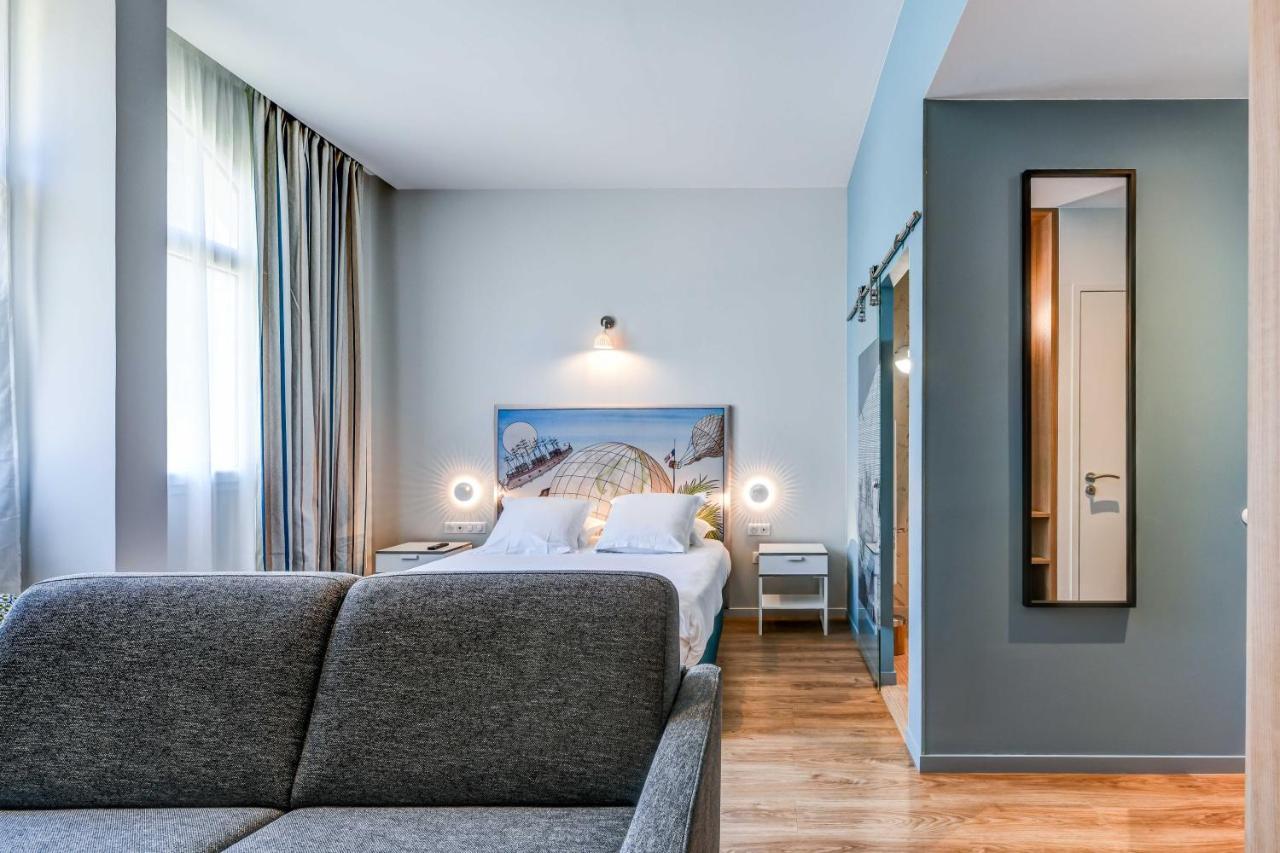 Jules Verne 4*