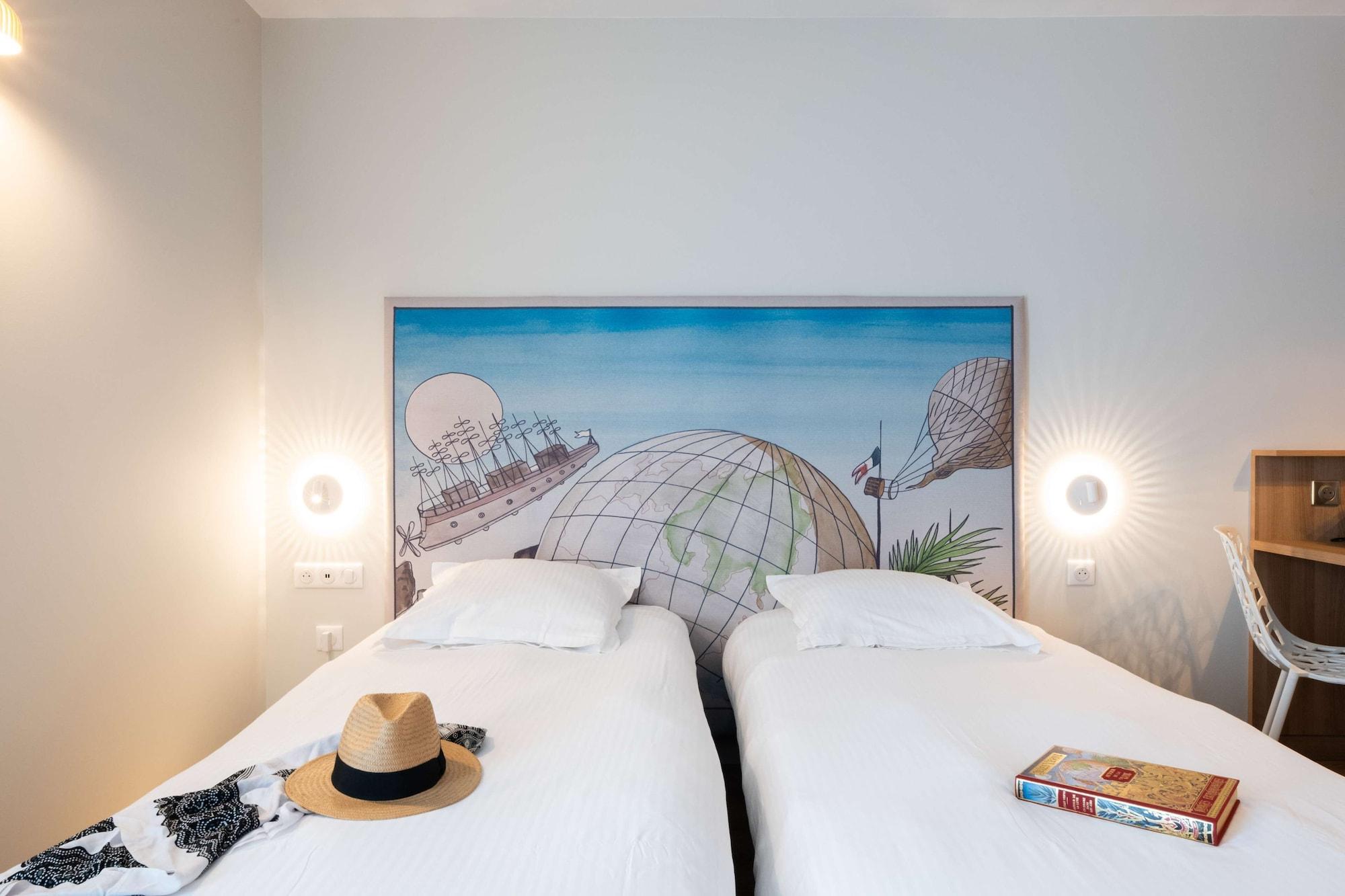 Hotel Jules Verne 4*