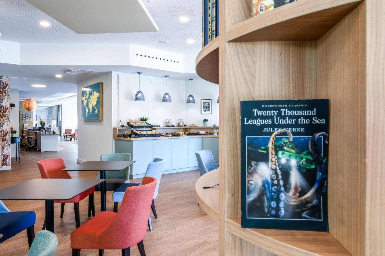 Hotel Jules Verne